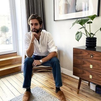 Comment porter des chaussettes marron quand il fait très chaud