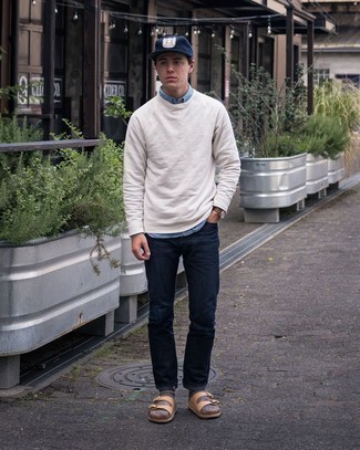 Comment porter des chaussettes marron pour un style relax