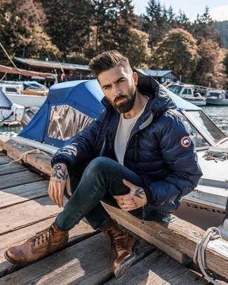 Comment porter des chaussettes marron pour un style decontractés quand il fait froid