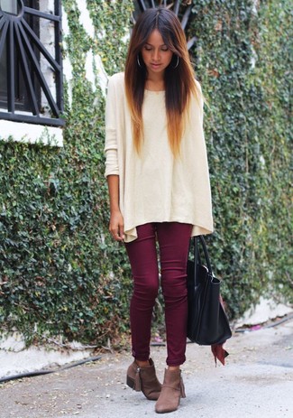 Comment porter des bottines en daim marron