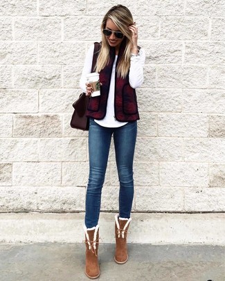 Comment porter des bottines en daim marron