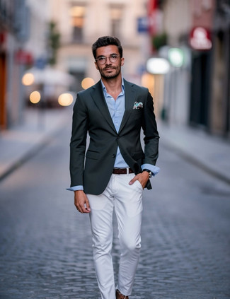 Comment porter des chaussures brogues en daim marron en été