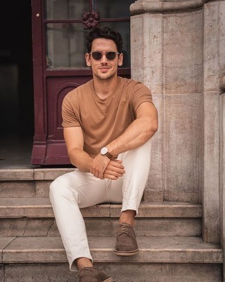Comment porter des chaussures brogues en daim marron en été