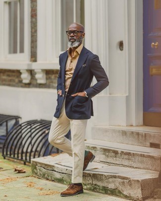 Comment porter des chaussures brogues en daim marron en été