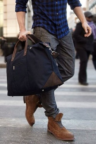 Comment porter des bottes de loisirs en daim marron