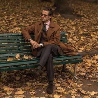 Comment porter des lunettes de soleil marron en hiver