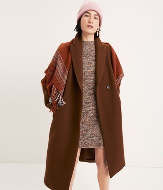 Comment porter une robe-pull marron