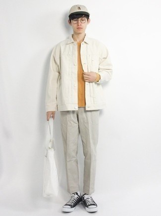 Comment porter un pull marron pour un style chic decontractés quand il fait chaud à l'adolescence