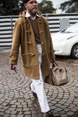 Comment porter un pull en v sans manches marron