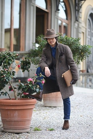 Comment porter une veste en laine marron pour un style chic decontractés quand il fait froid