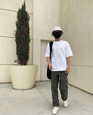 Comment porter un bob pour un style decontractés quand il fait très chaud