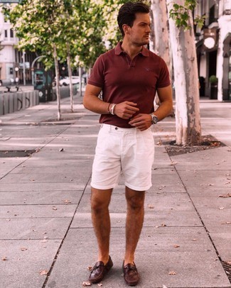 Comment porter des mocassins bordeaux