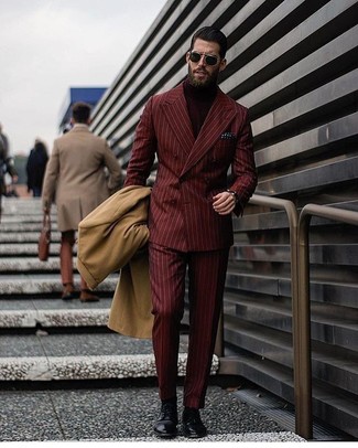 Comment porter une veste bordeaux quand il fait froid