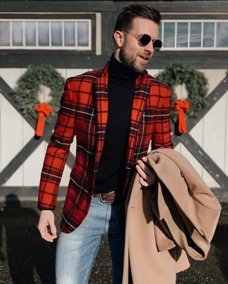 Comment porter une veste bordeaux quand il fait froid
