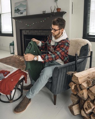 Comment porter une chemise à manches longues en flanelle écossaise bordeaux