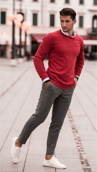 Comment porter un pull bordeaux