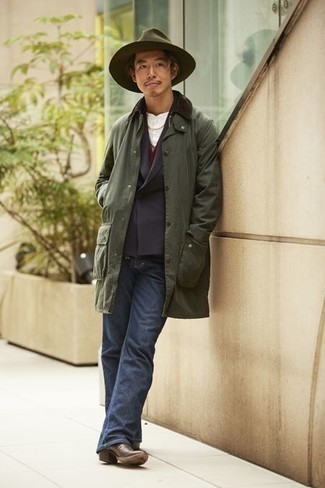 Comment porter un pull bordeaux