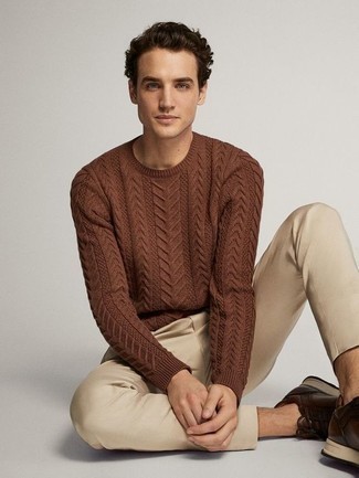 Comment porter un pull torsadé