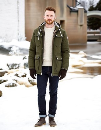Comment porter un pull torsadé pour un style decontractés en hiver