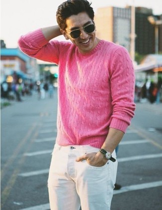 Comment porter un pull torsadé pour un style decontractés quand il fait chaud