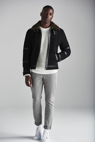 Comment porter un pull torsadé pour un style chic decontractés quand il fait froid