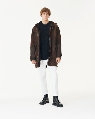 Comment porter un pull torsadé pour un style chic decontractés quand il fait froid
