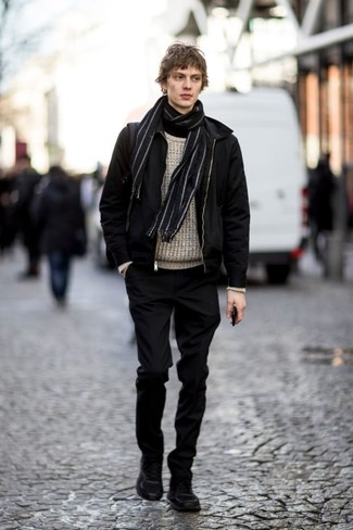 Comment porter un pull torsadé
