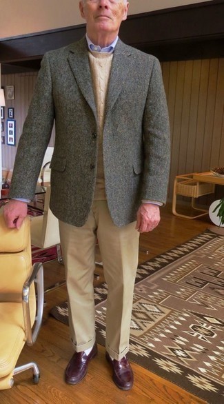 Comment porter un pull torsadé après 60 ans