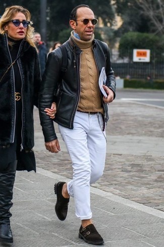 Comment porter un pull torsadé pour un style chic decontractés quand il fait chaud après 40 ans