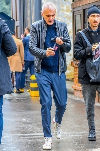 Comment porter un pull torsadé après 60 ans