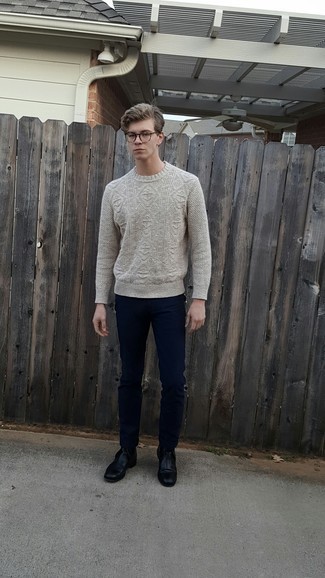 Comment porter un pull torsadé quand il fait chaud à l'adolescence