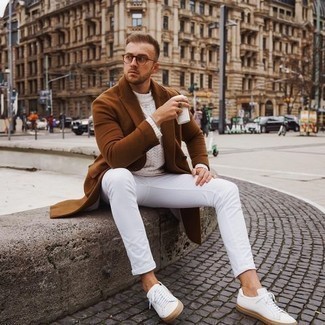 Comment porter un pull torsadé