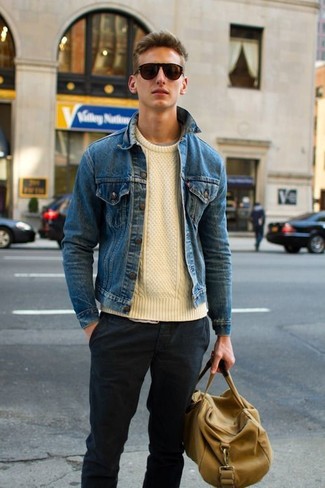 Comment porter un pull torsadé