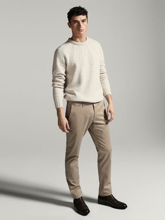 Comment porter un pull torsadé