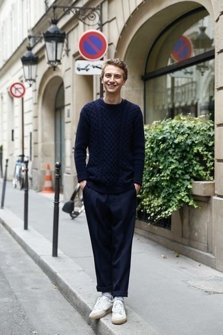 Comment porter un pull torsadé
