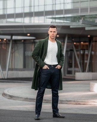 Comment porter un pull torsadé pour un style chic decontractés quand il fait froid