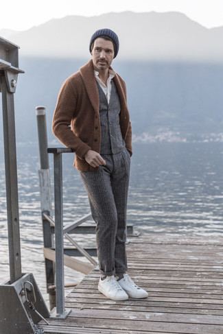 Pantalon de costume en laine à rayures verticales gris foncé Brunello Cucinelli
