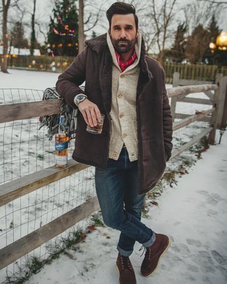 Comment porter un cardigan en hiver