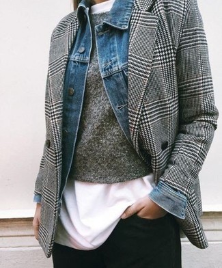 Comment porter un blazer croisé gris foncé