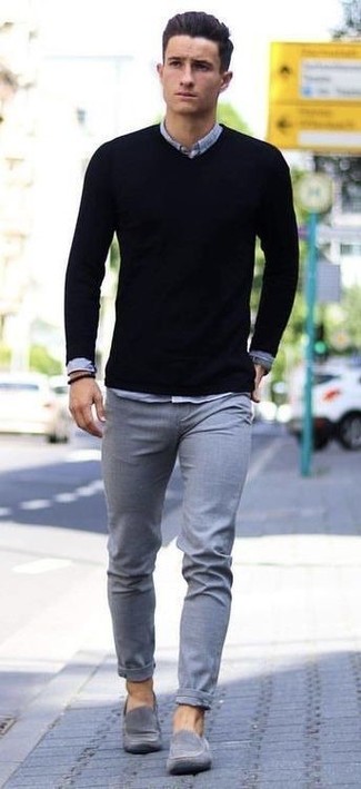 Comment porter des slippers gris foncé