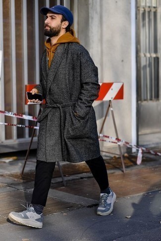 Comment porter un pardessus écossais gris foncé