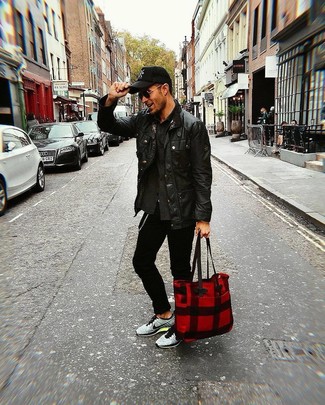 Comment porter une veste-chemise gris foncé