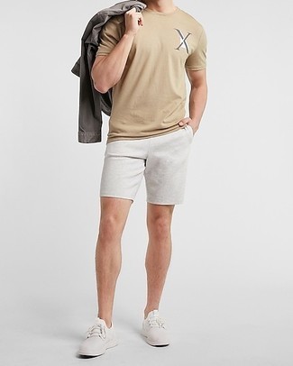 Comment porter une veste-chemise gris foncé