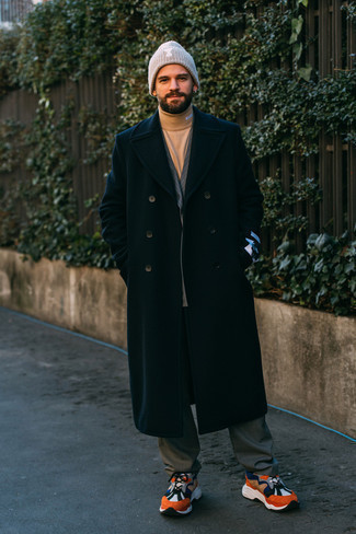 Comment porter une veste à rayures verticales gris foncé quand il fait froid