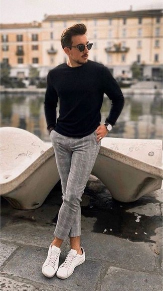 Comment porter un pantalon à carreaux au printemps