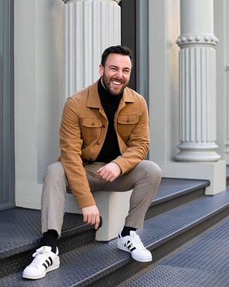 Comment porter un pantalon à carreaux au printemps