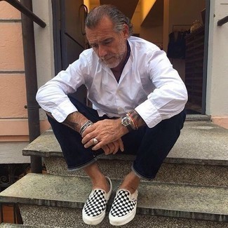 Comment porter des chaussures à carreaux en été