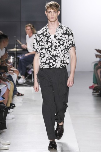 Chemise à manches courtes à fleurs noire et blanche Paul Smith