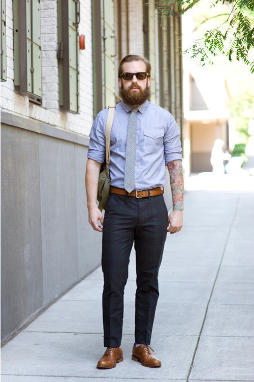 navy blue pants with grey shirt