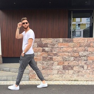 Comment porter un pantalon chino pour un style decontractés quand il fait très chaud